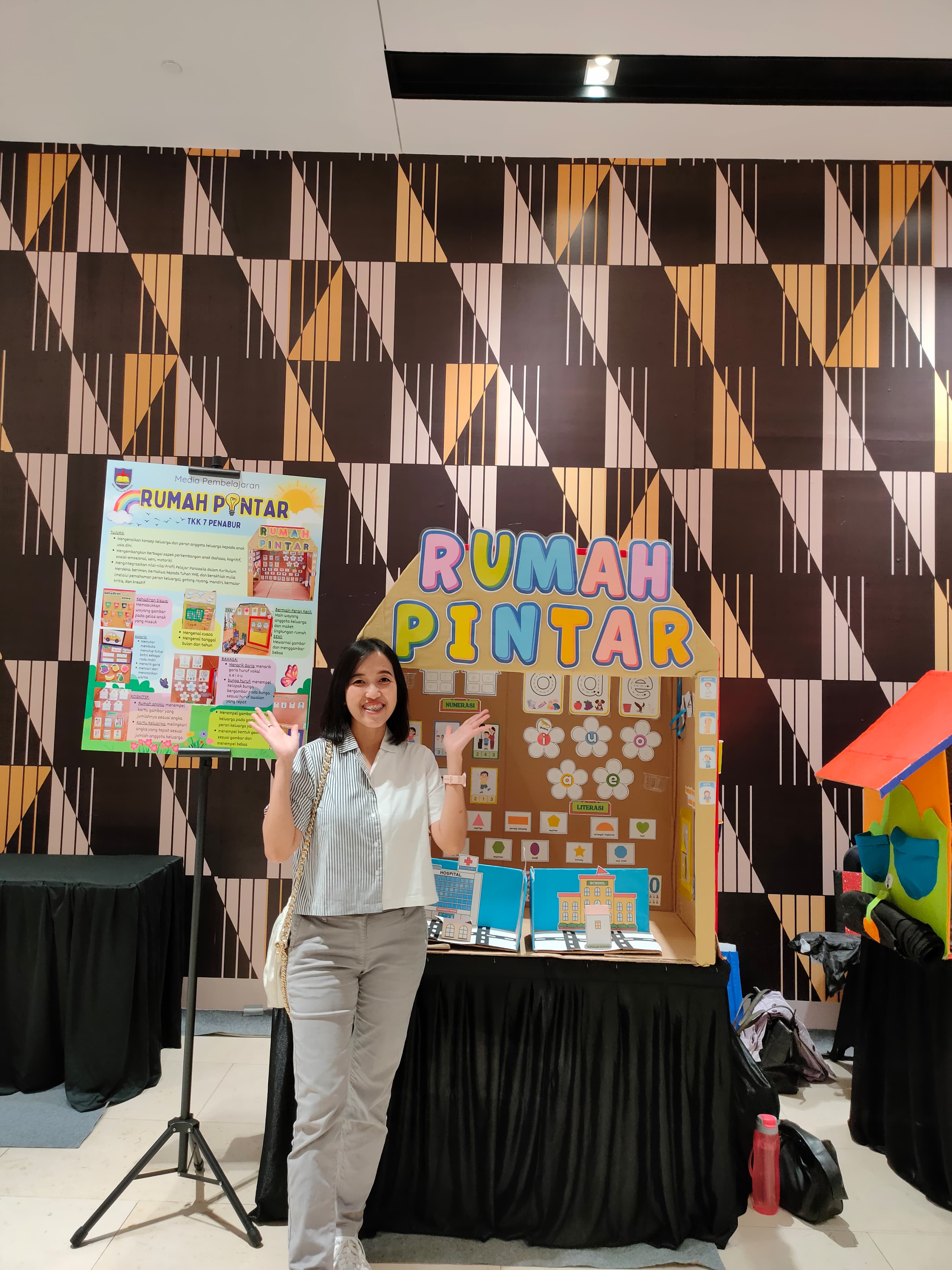 SHOWCASE LOMBA PEMBELAJARAN GURU - PKF 2025
