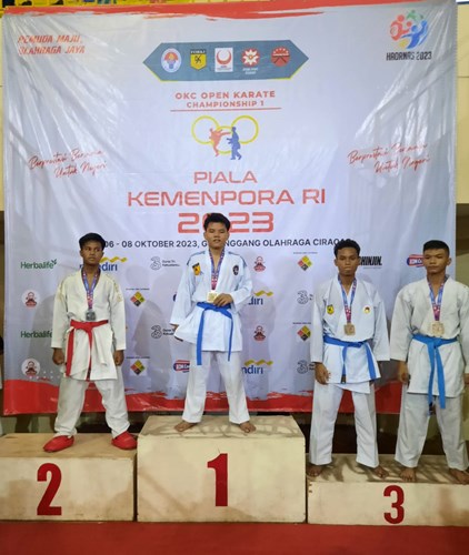 Juara 1 - Junior Kumite Putra -76 KG Kejuaraan Karate Tingkat Nasional OKC Open Karate Championship - Piala Kemenpora RI 2023