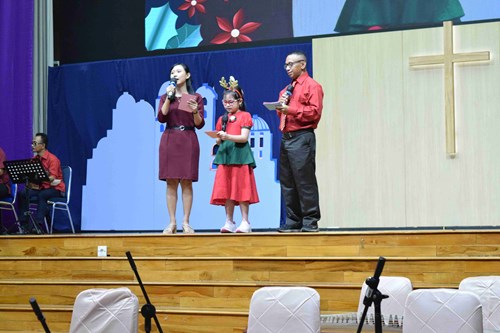 SUASANA NATAL YANG PENUH SUKACITA DI SDK PENABUR GADING SERPONG