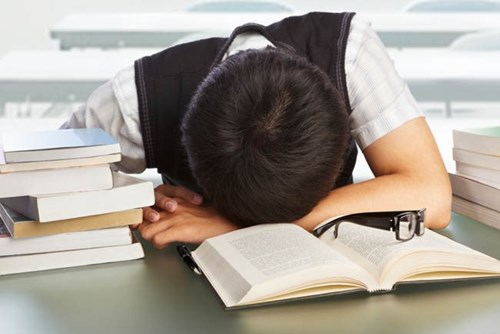 5 Cara Mengatasi Anak yang Sering Mengantuk Saat Belajar