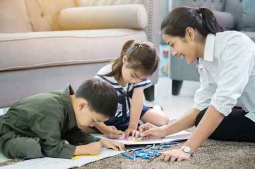 Benarkah Multitasking Itu Tidak Baik untuk Kinerja Anak saat Belajar?