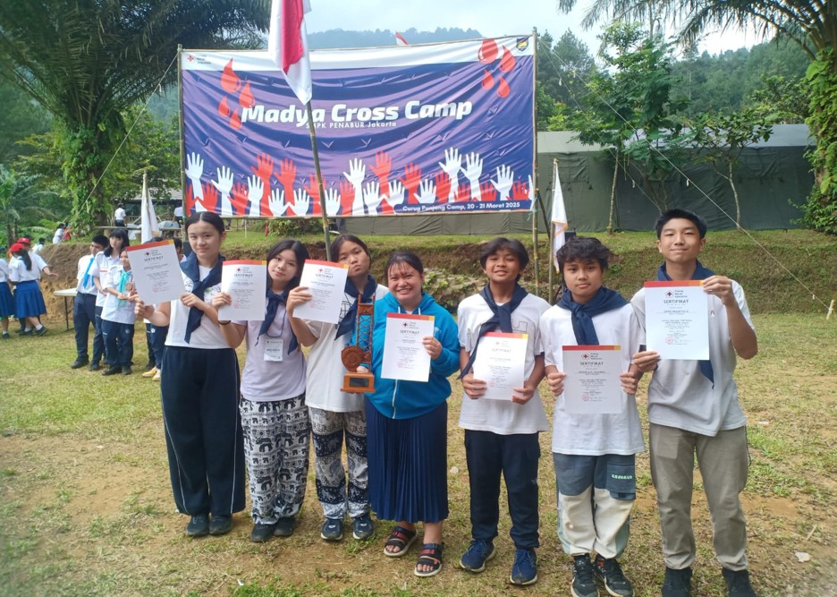 Selamat Kepada Tim PMR SMPK 4  | Juara 1 : Lomba PMR Kategori cidera dan evakuasi Madya Cross Campk PMR 2025 BPK PENABUR