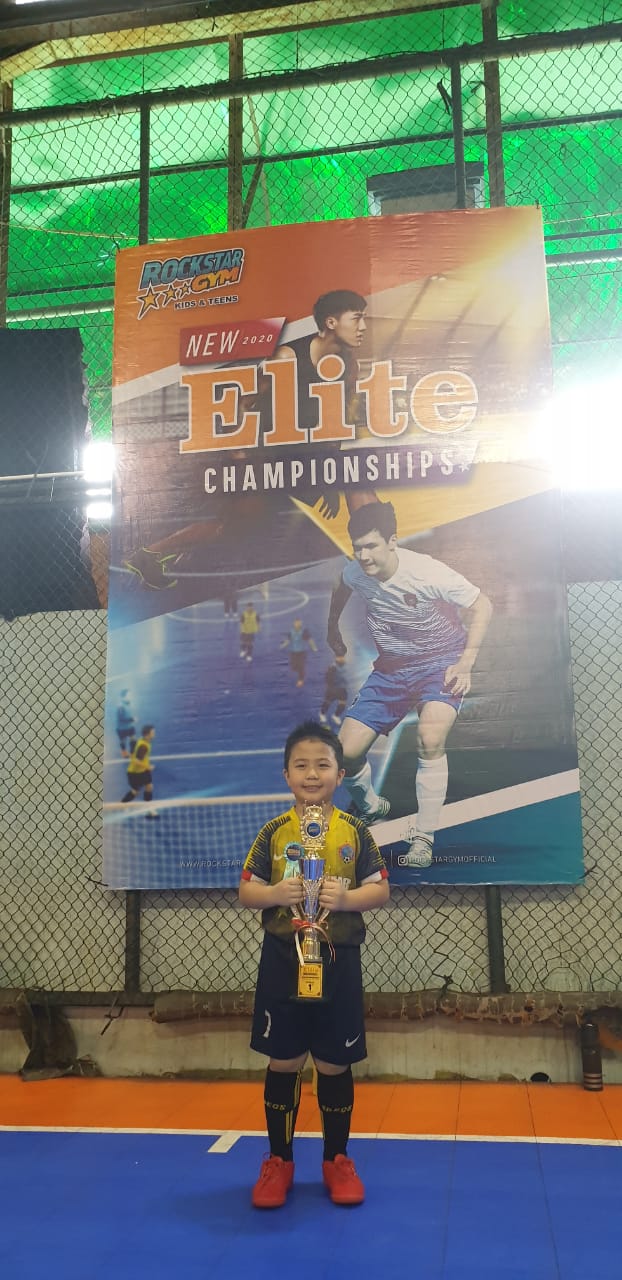 Siswa SDK 6 PENABUR Juara Futsal Elite Championship