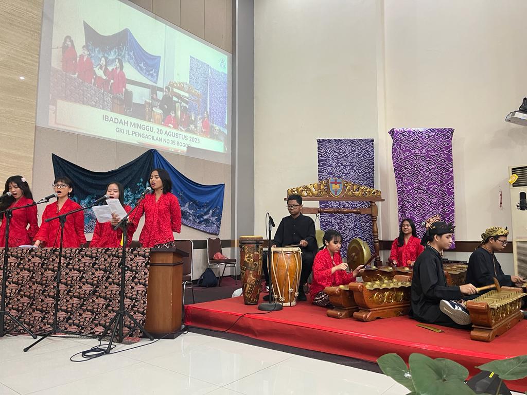 Pelayanan Ibadah SMP BPK PENABUR Bogor di GKI Pengadilan